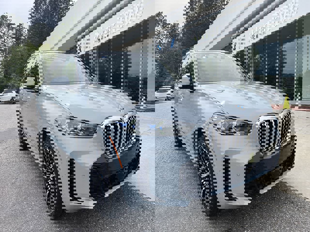 Certified 2024 BMW X5 xDrive40i w/ M Sport Package image 1