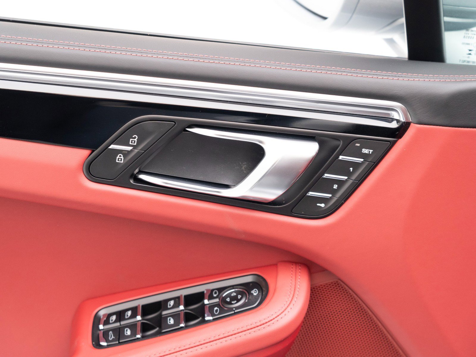 New 2026 Porsche Macan image 24