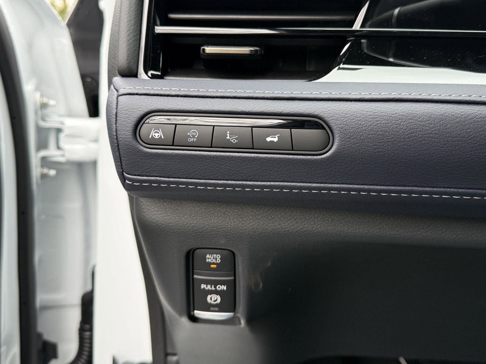 New 2026 INFINITI QX80 4WD image 16