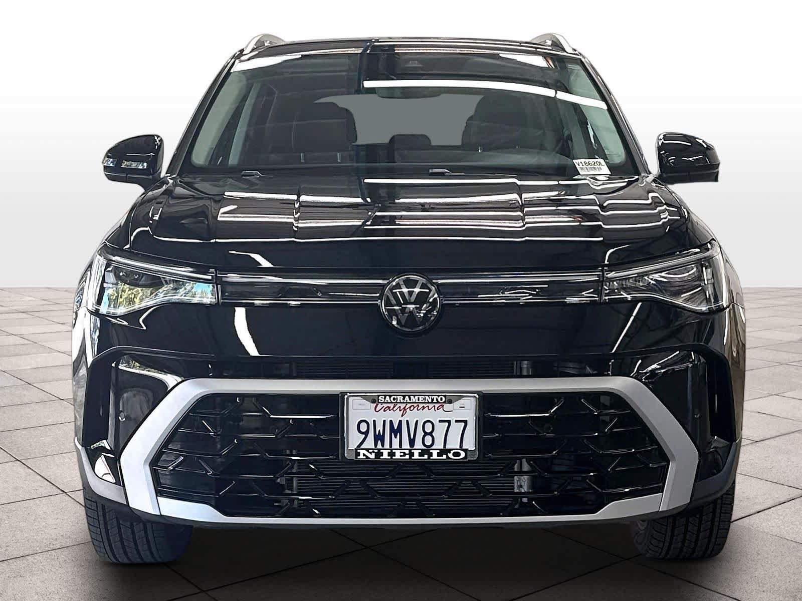 Certified 2026 Volkswagen Taos SEL AWD/4WD image 2