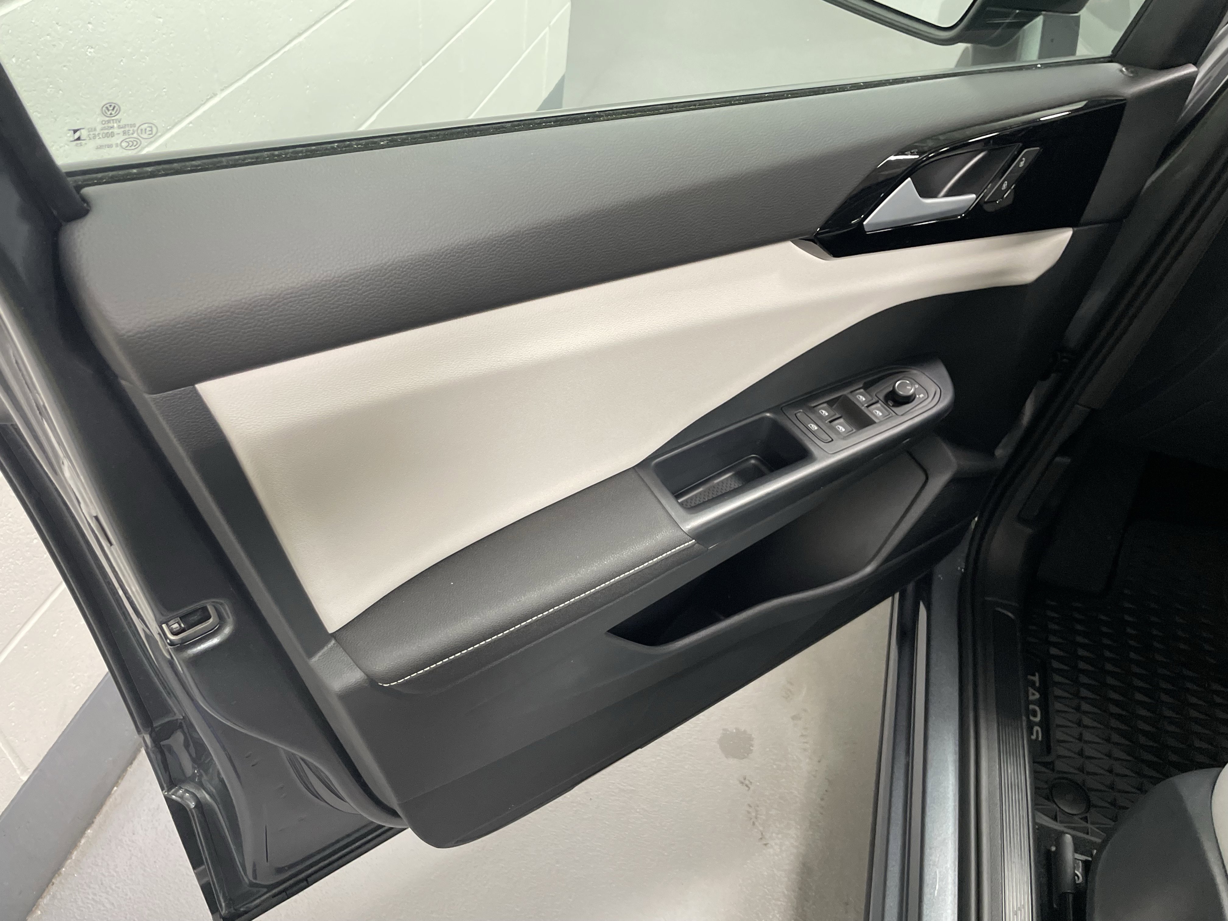 New 2025 Volkswagen Taos S image 5