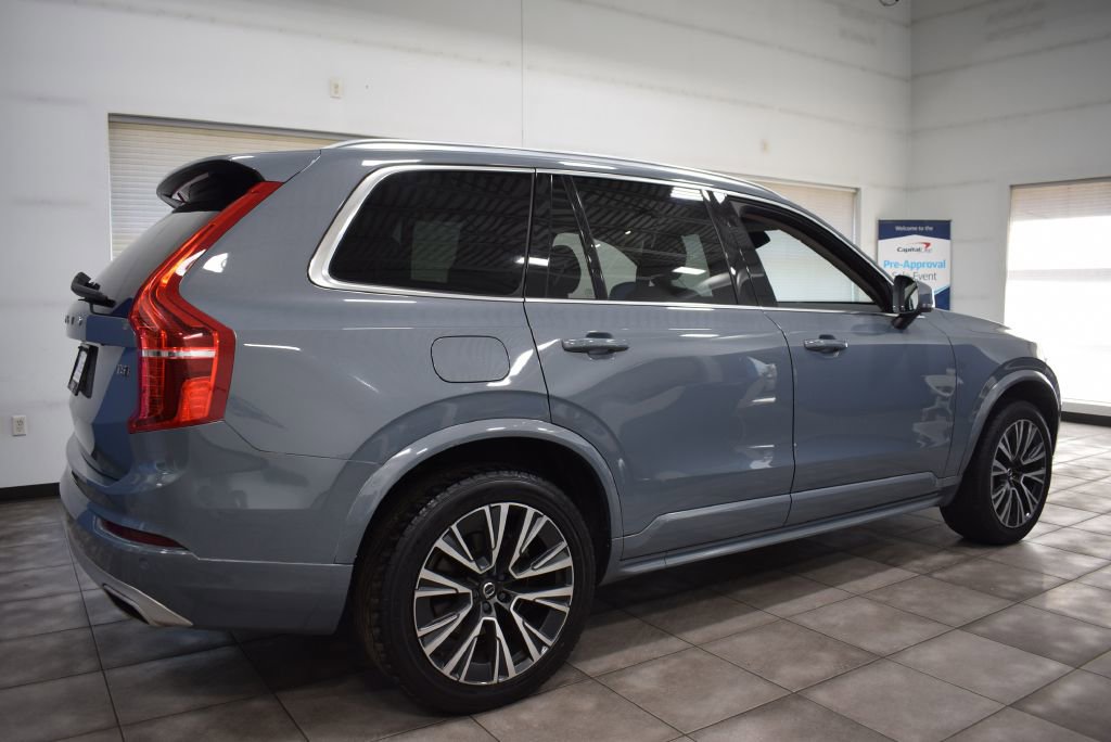 Used 2020 Volvo XC90 T5 Momentum w/ Protection Package image 4