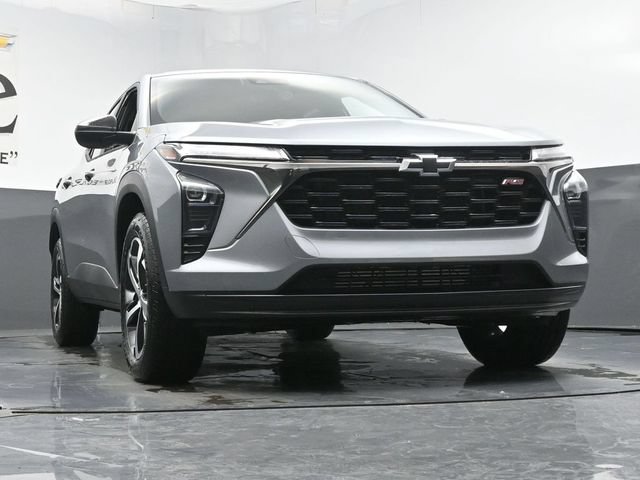 New 2026 Chevrolet Trax RS w/ Sunroof Package FWD image 3
