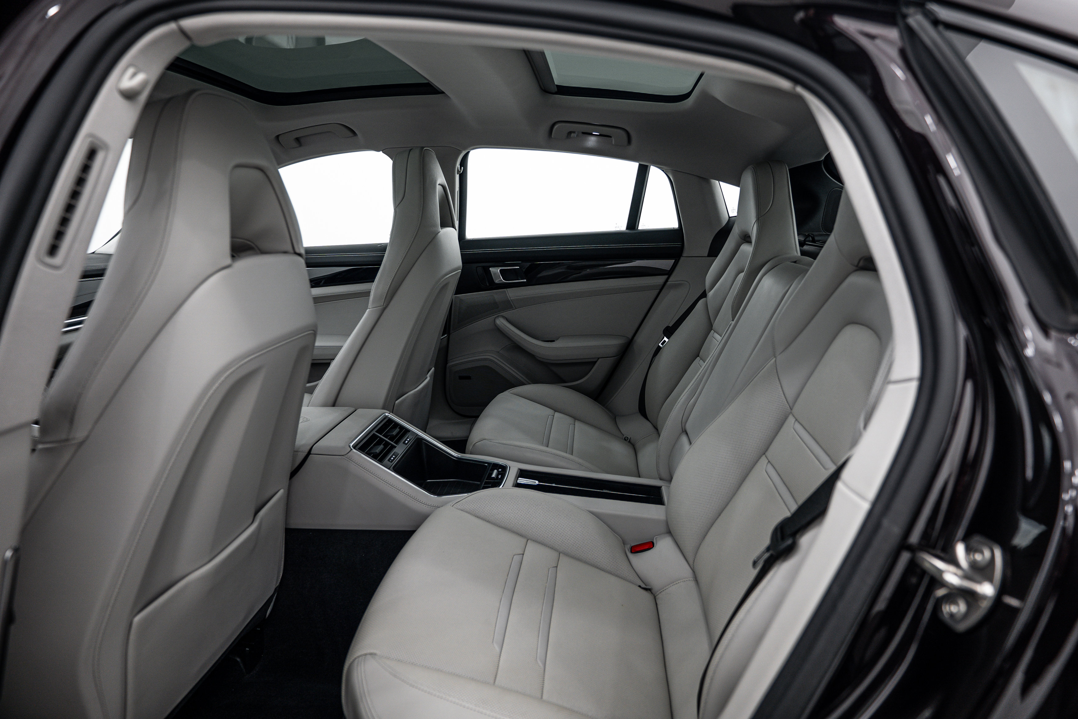 Certified 2017 Porsche Panamera image 23