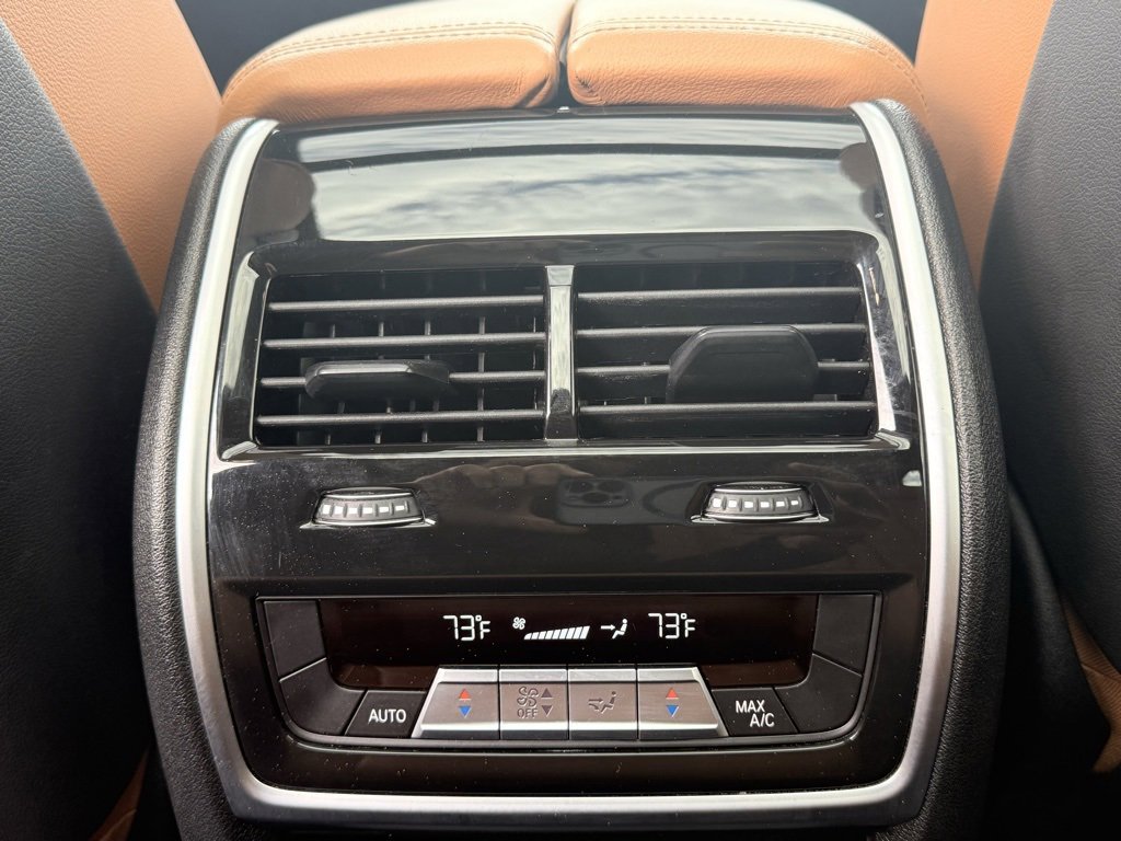 Used 2021 BMW X7 xDrive40i w/ M Sport Package image 22