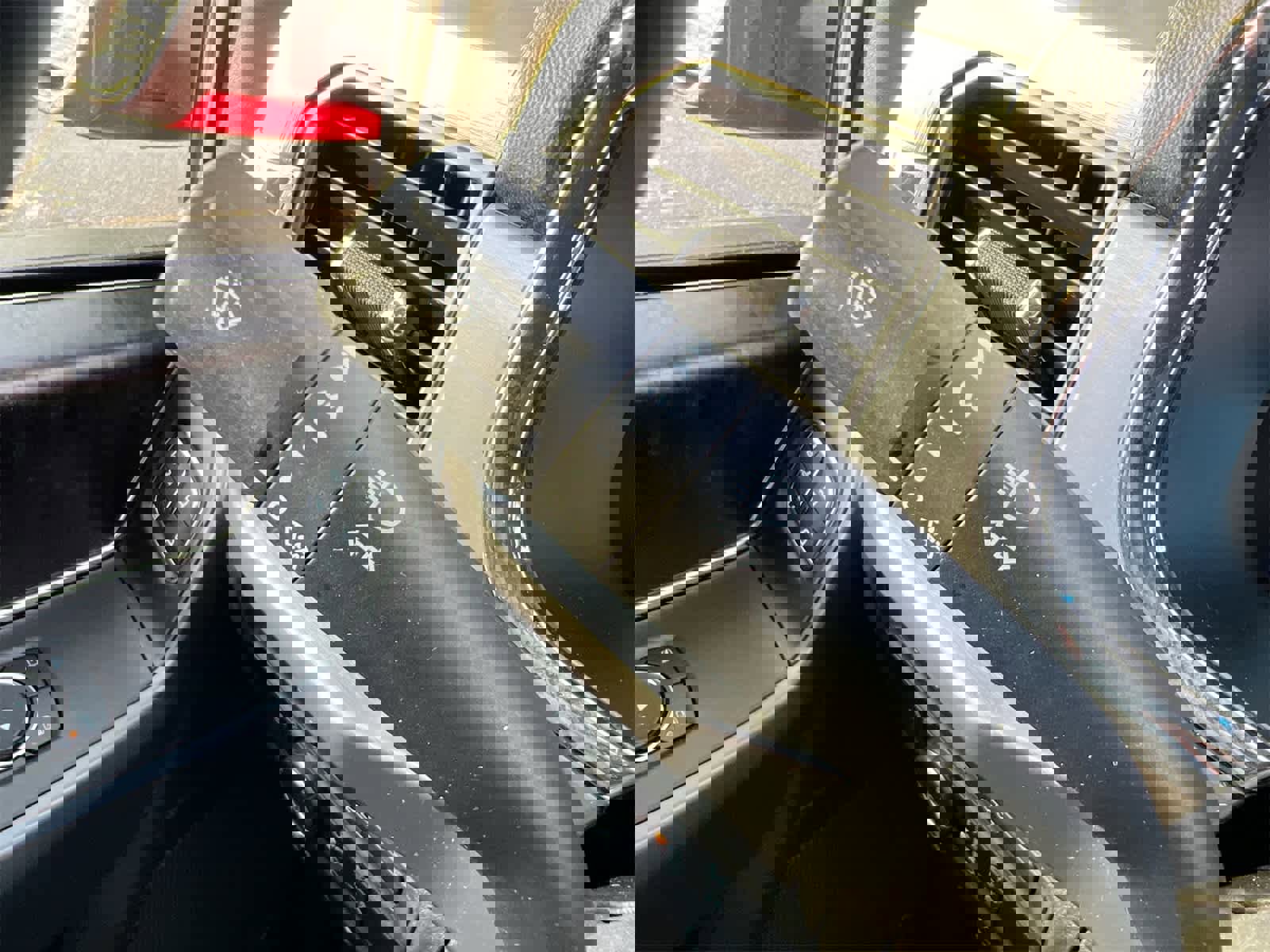 Used 2021 Ford F150 Lariat w/ Trailer Tow Package image 25