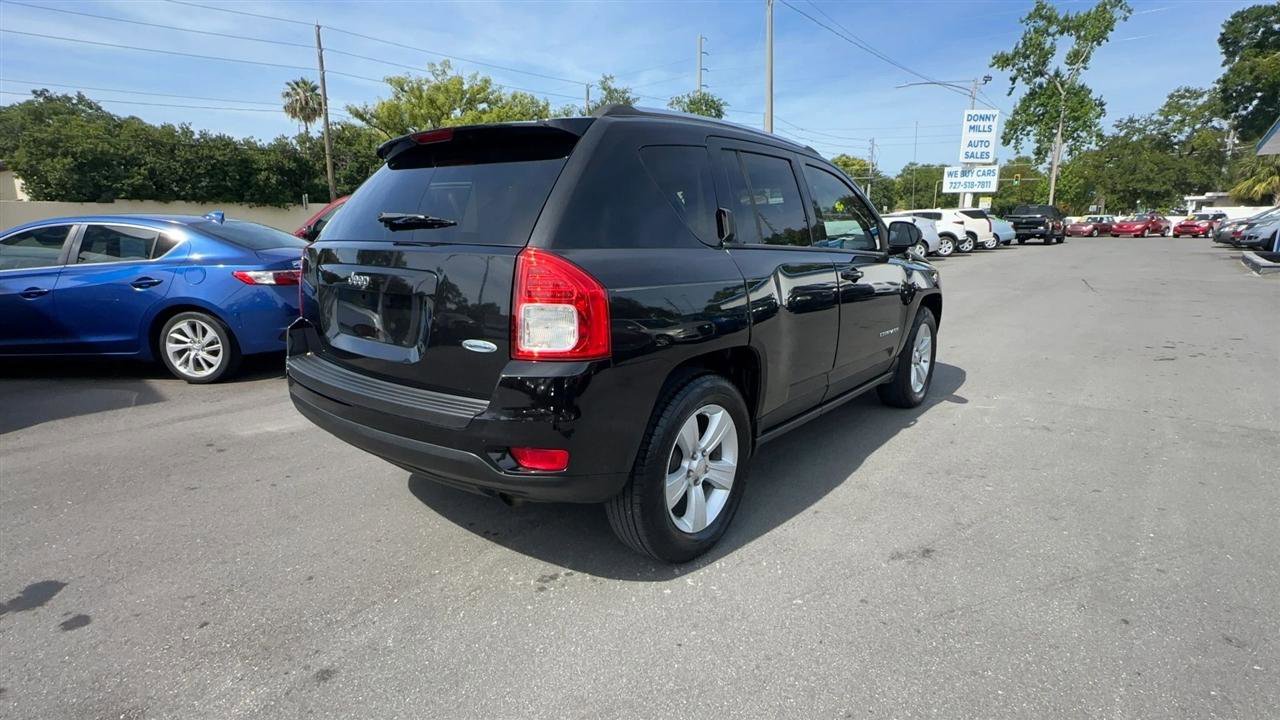 Used 2011 Jeep Compass Sport FWD image 12