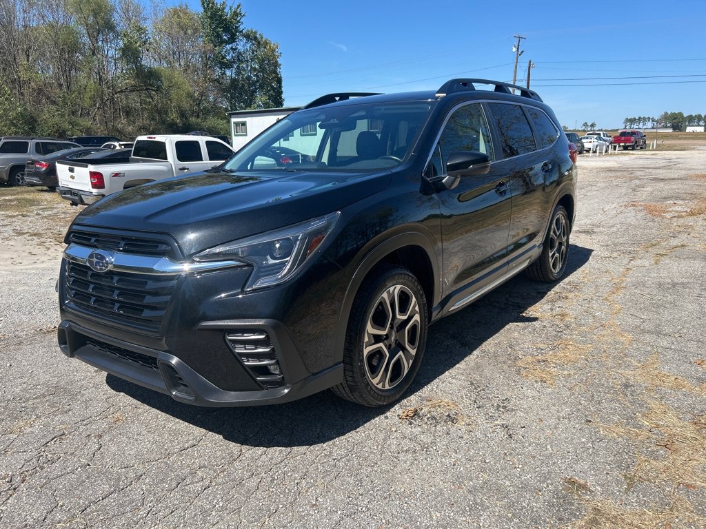 Used 2023 Subaru Ascent Limited AWD/4WD image 3