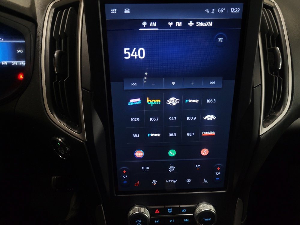 Used 2024 Ford Edge SEL image 25