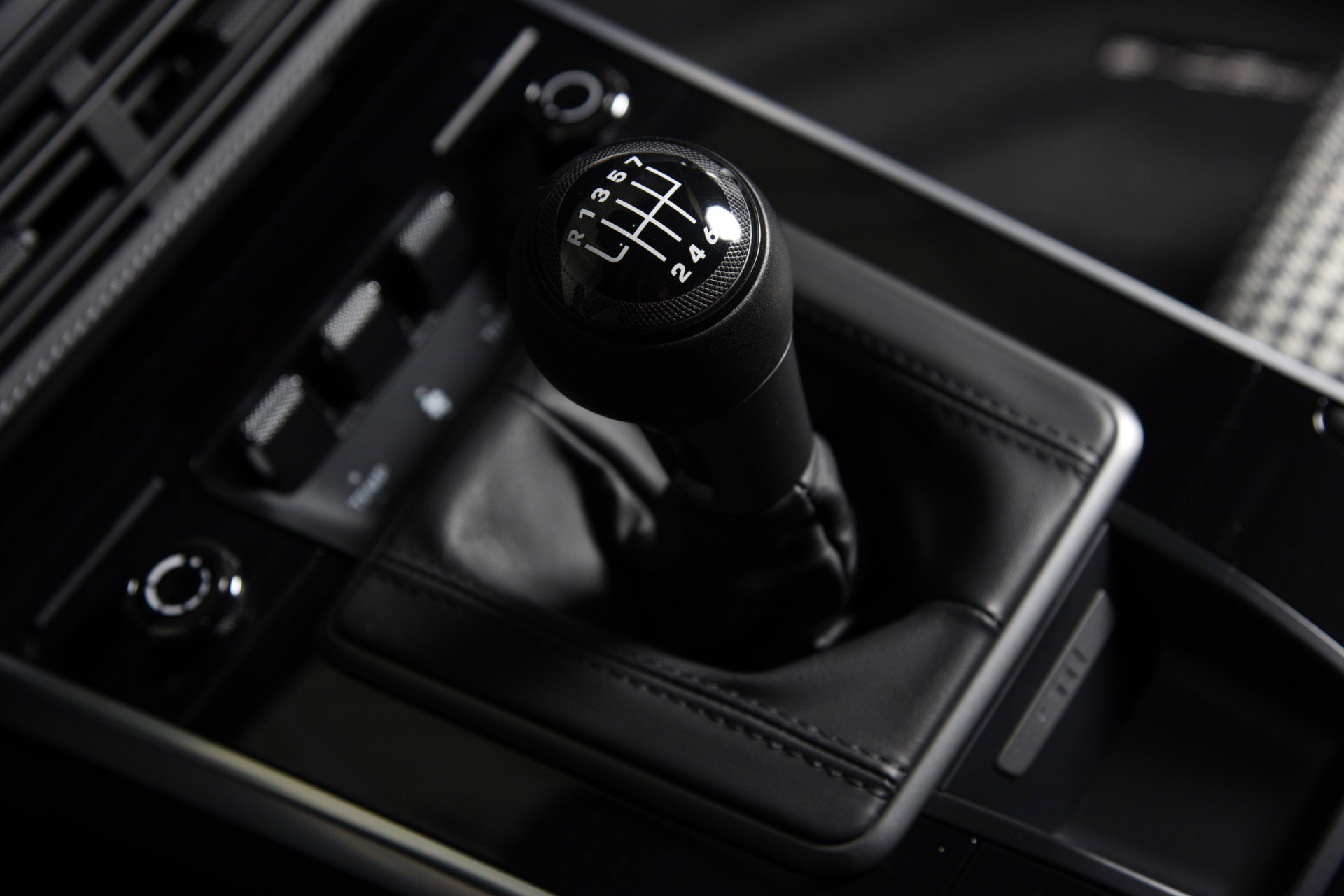 Used 2023 Porsche 911 Sport Classic RWD image 6