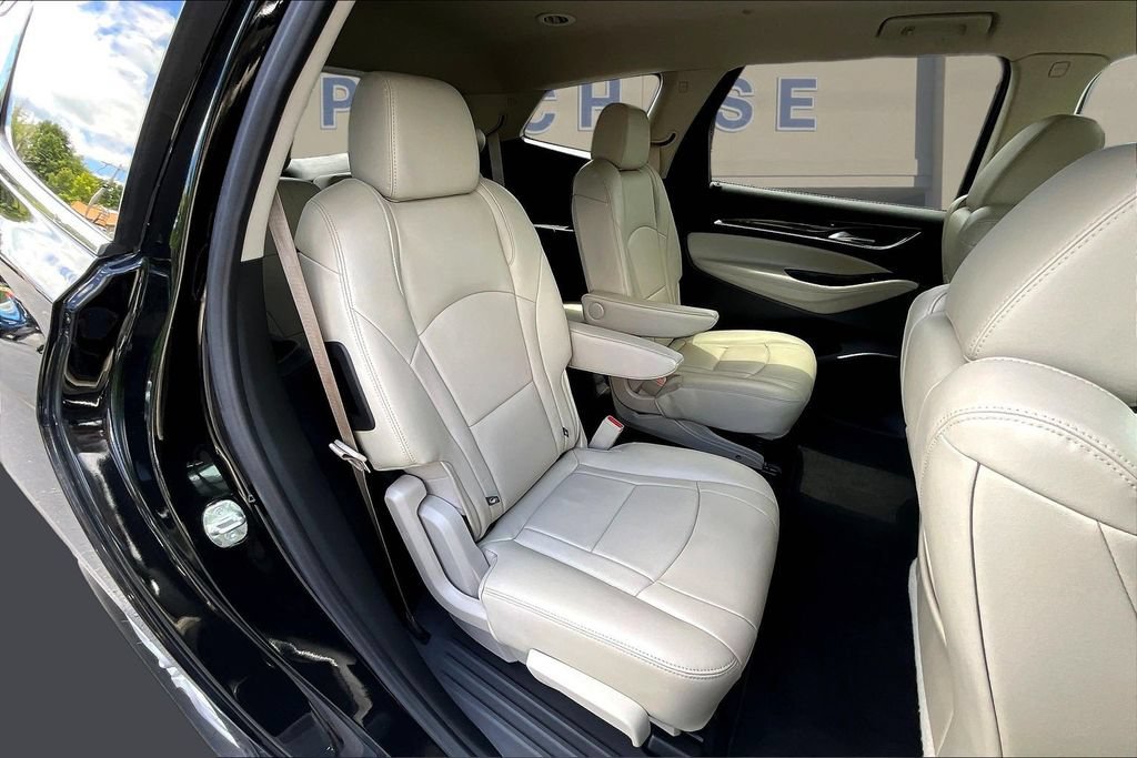 Used 2020 Buick Enclave Essence w/ Sound and Sites Package FWD image 27