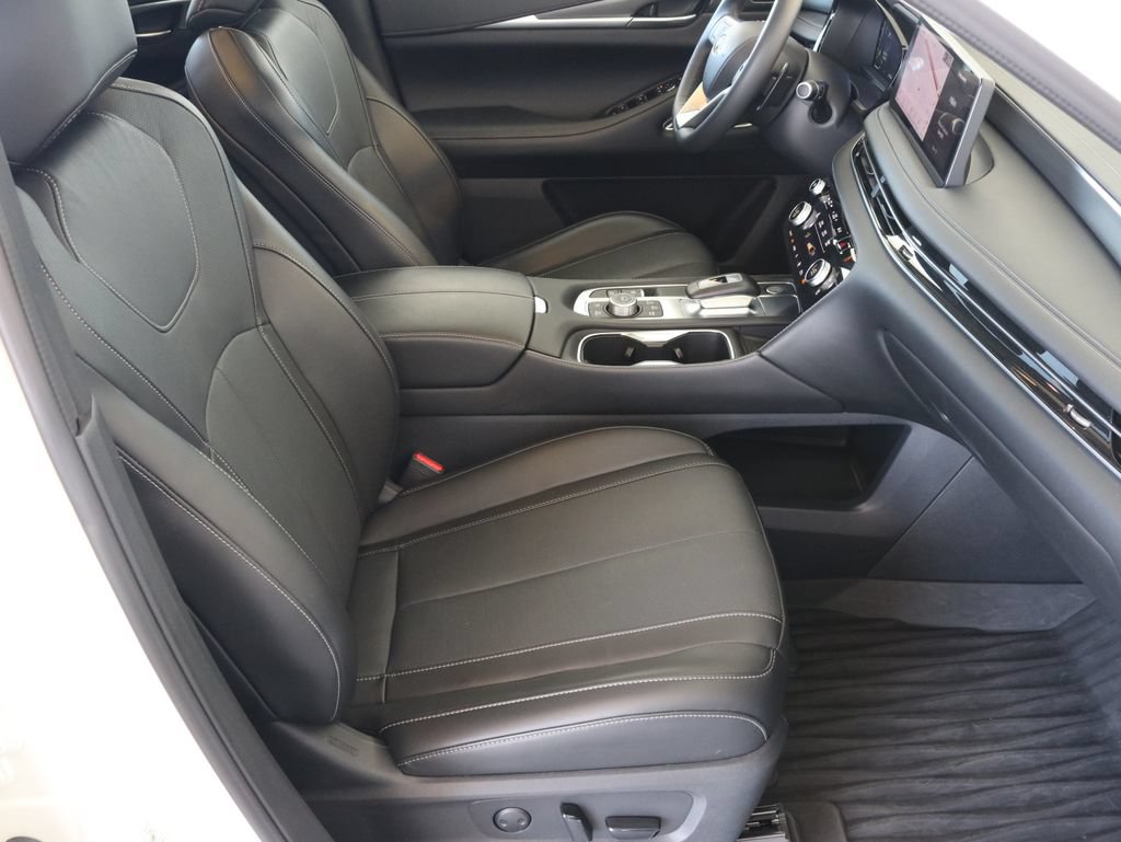 Certified 2025 INFINITI QX60 Luxe w/ Vision Package AWD/4WD image 50