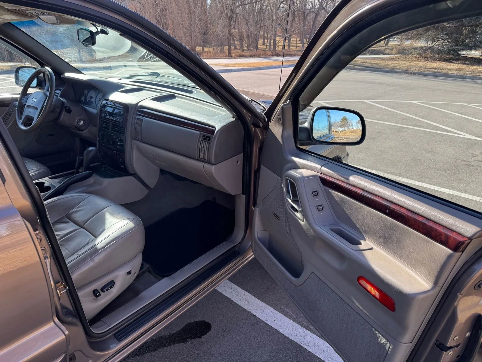 Used 2001 Jeep Grand Cherokee Limited image 16