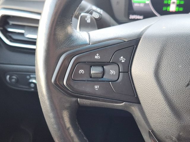 Used 2023 Chevrolet Bolt LT w/ Infotainment Package FWD image 30