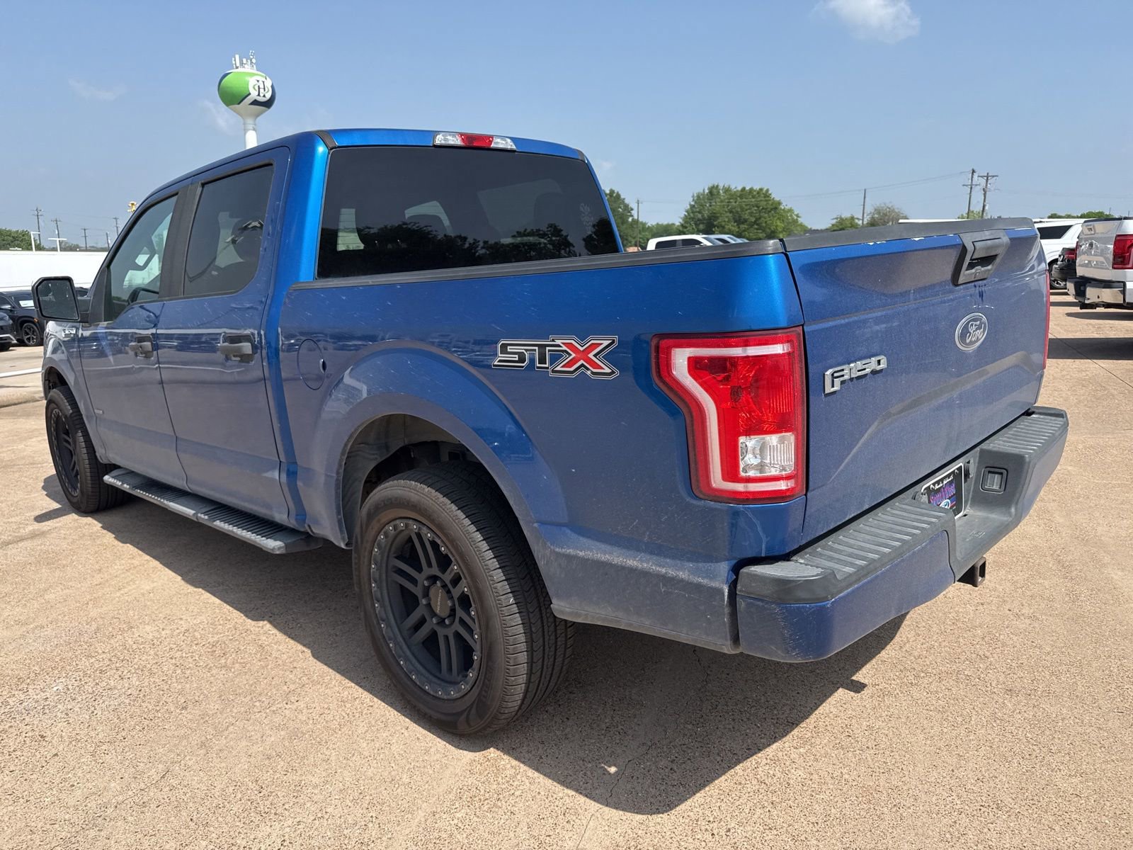 Used 2017 Ford F150 XL w/ Equipment Group 101A Mid RWD image 5