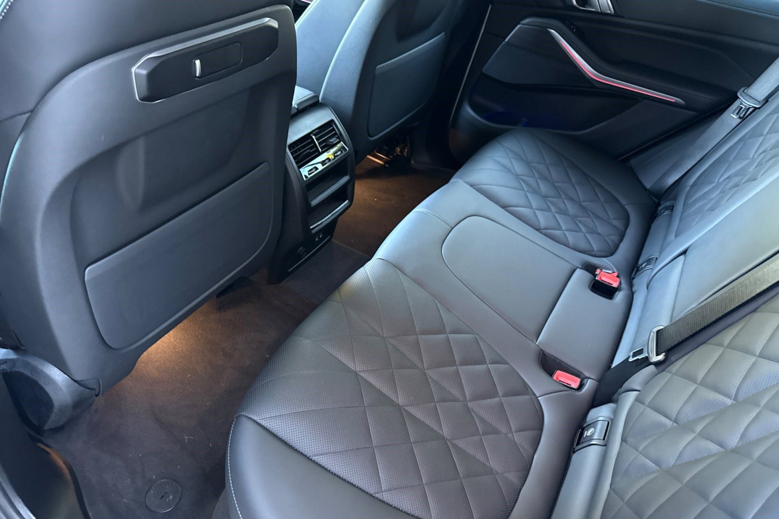 Certified 2024 BMW X5 xDrive50e w/ Parking Assistance Package image 15