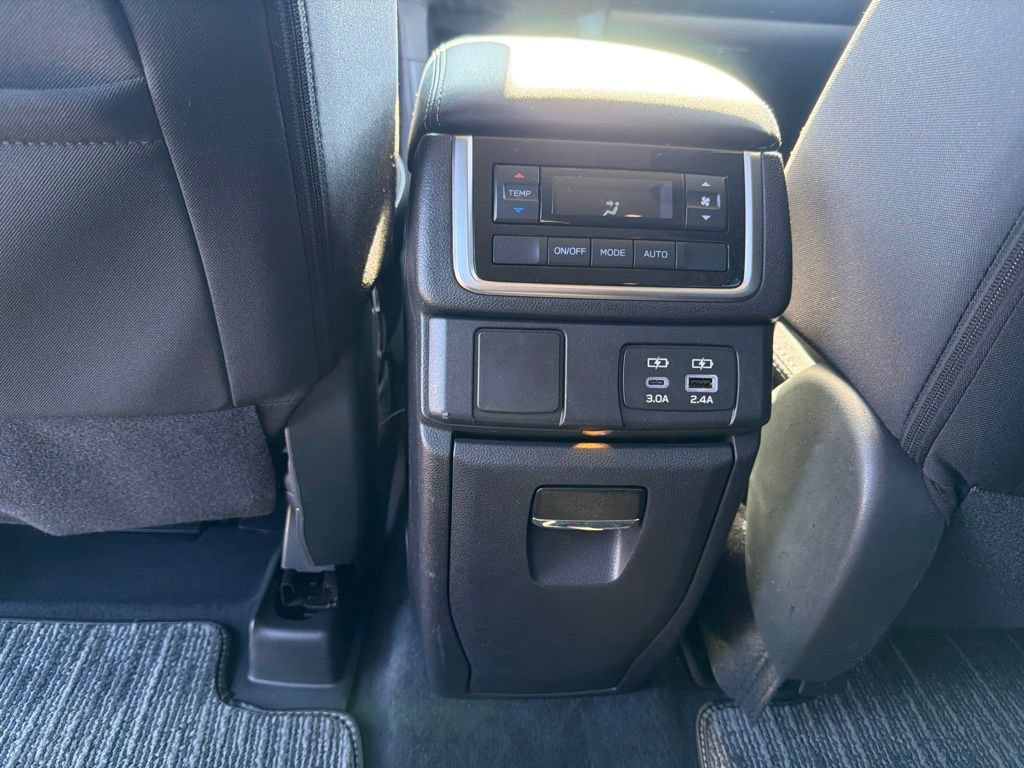 Used 2025 Subaru Ascent Premium AWD/4WD image 27