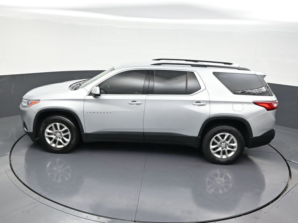 Used 2021 Chevrolet Traverse LT image 17