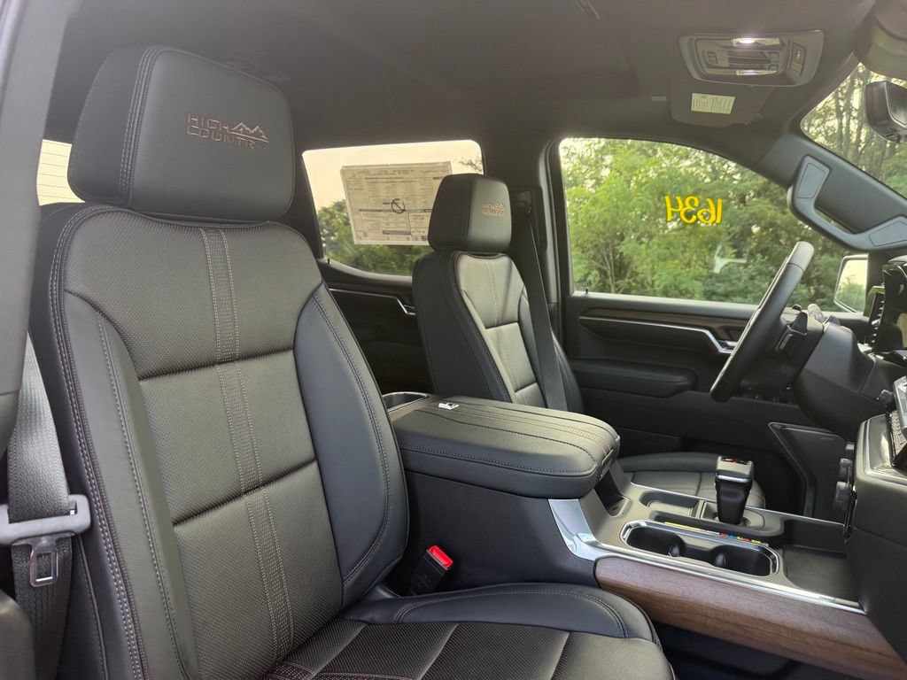 Used 2026 Chevrolet Silverado 1500 High Country w/ High Country Premium Package AWD/4WD image 24