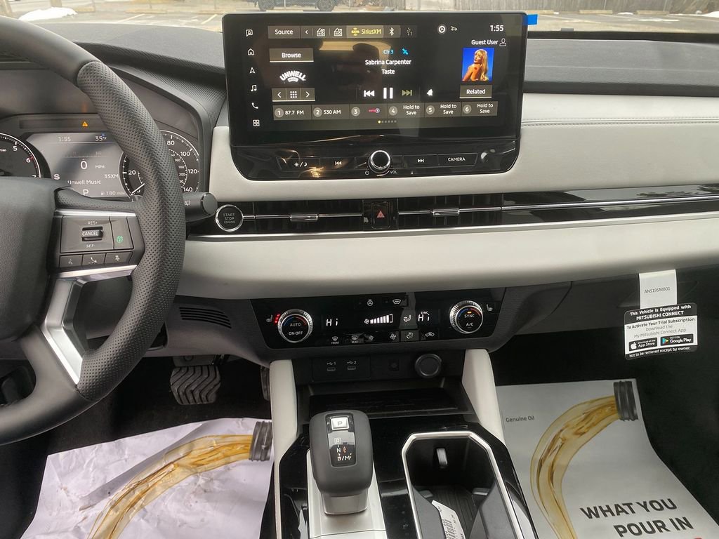 New 2026 Mitsubishi Outlander SE image 20