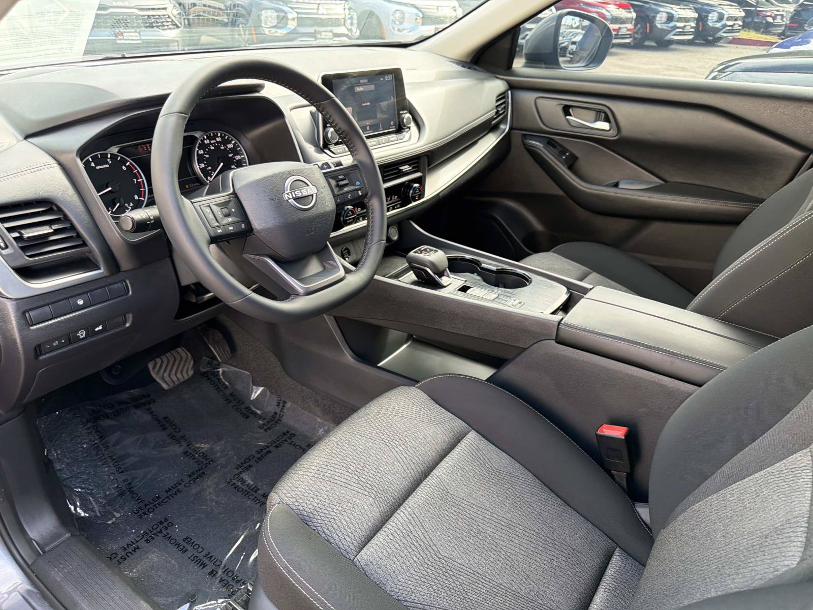 Used 2026 Nissan Rogue SV FWD image 14