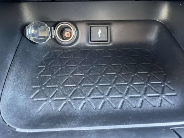 Used 2021 Toyota RAV4 LE FWD image 36
