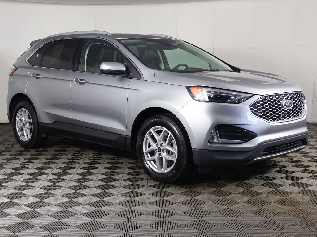 Used 2024 Ford Edge SEL w/ Convenience Package image 2