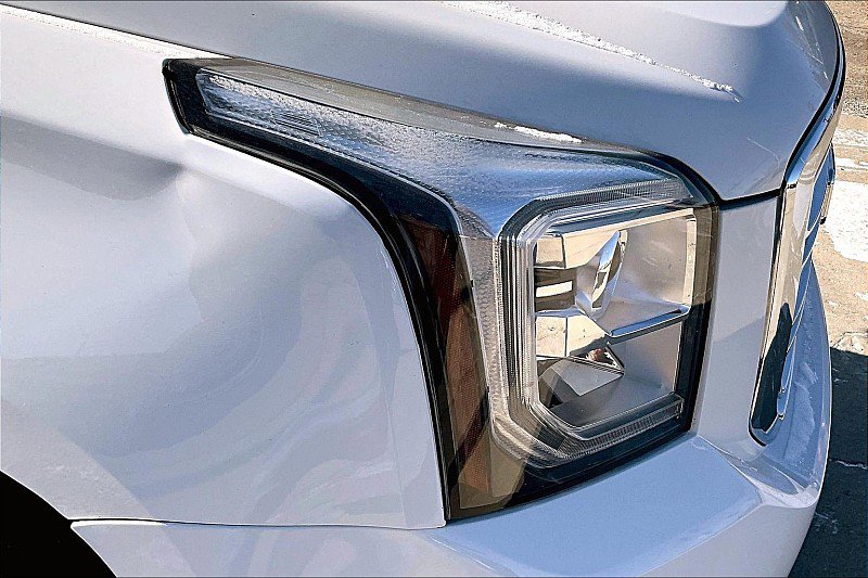 Used 2018 GMC Yukon SLT w/ Open Road Package AWD/4WD image 28