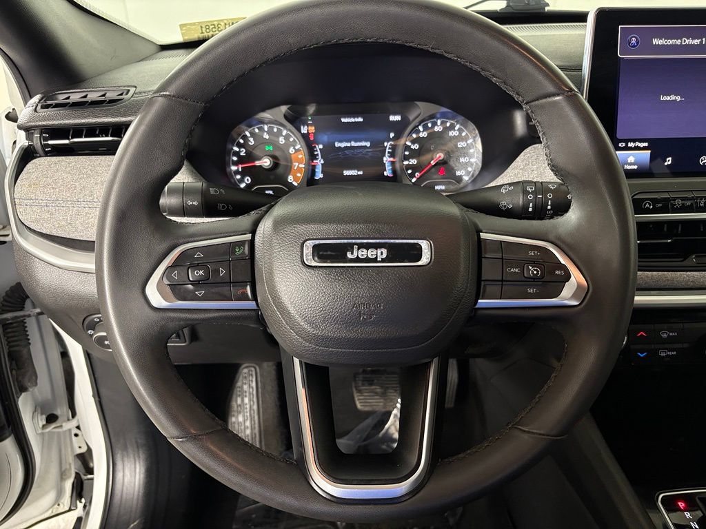 Used 2024 Jeep Compass Latitude AWD/4WD image 19