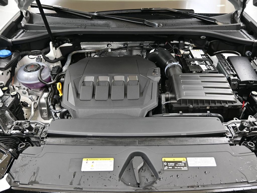 New 2025 Audi Q3 2.0T Premium image 9