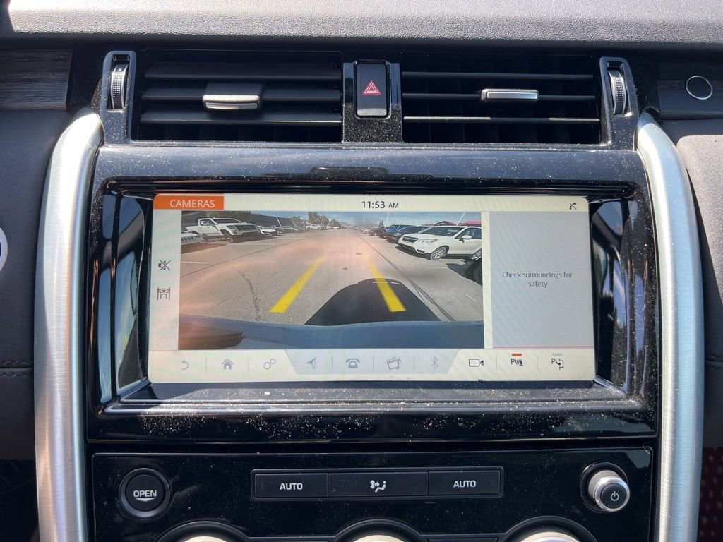 Used 2020 Land Rover Discovery HSE image 15