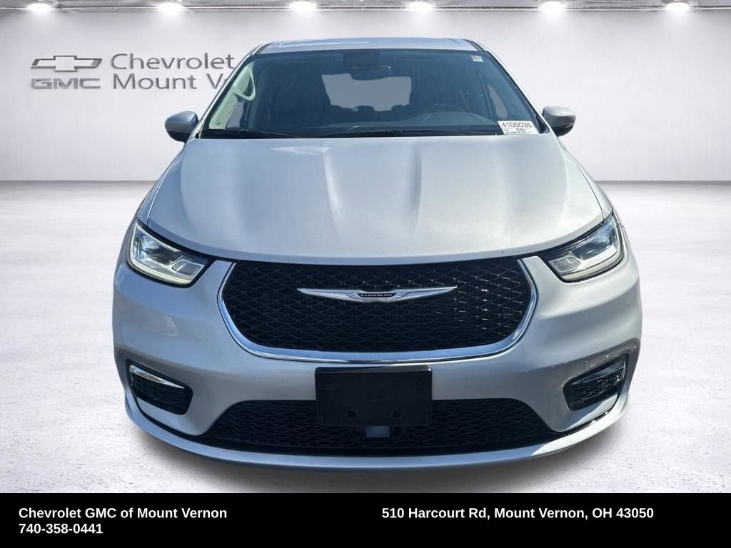 Used 2023 Chrysler Pacifica Touring-L FWD image 18