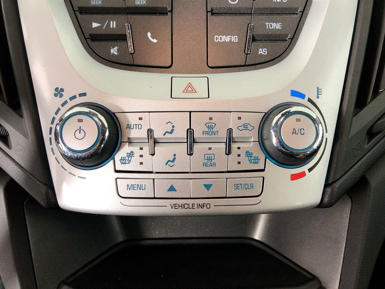 Used 2017 Chevrolet Equinox LT w/ Convenience Package image 25
