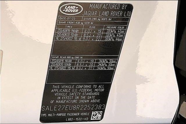 Used 2024 Land Rover Defender 110 X-Dynamic SE image 41