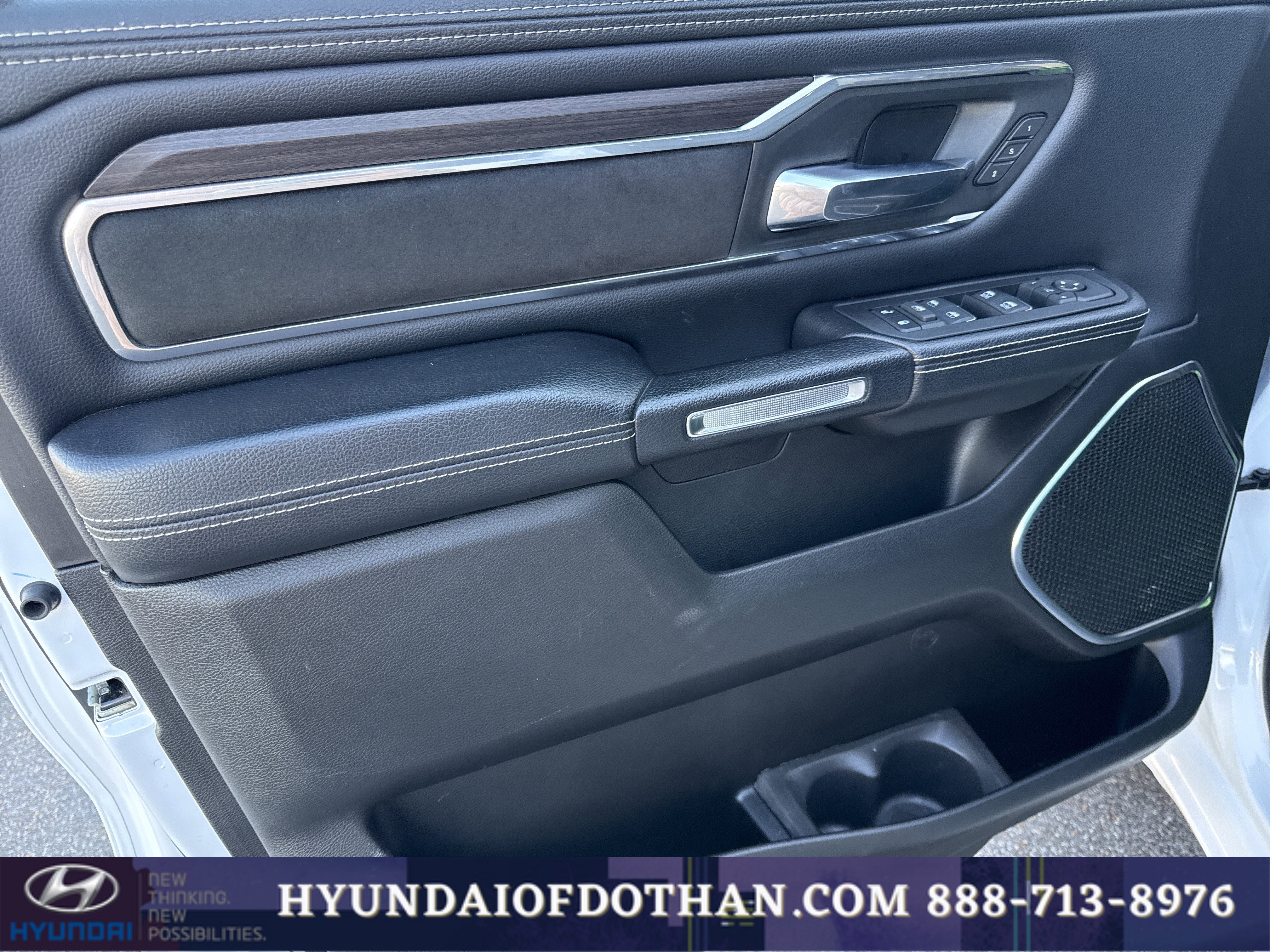 Used 2025 RAM 1500 Laramie image 8