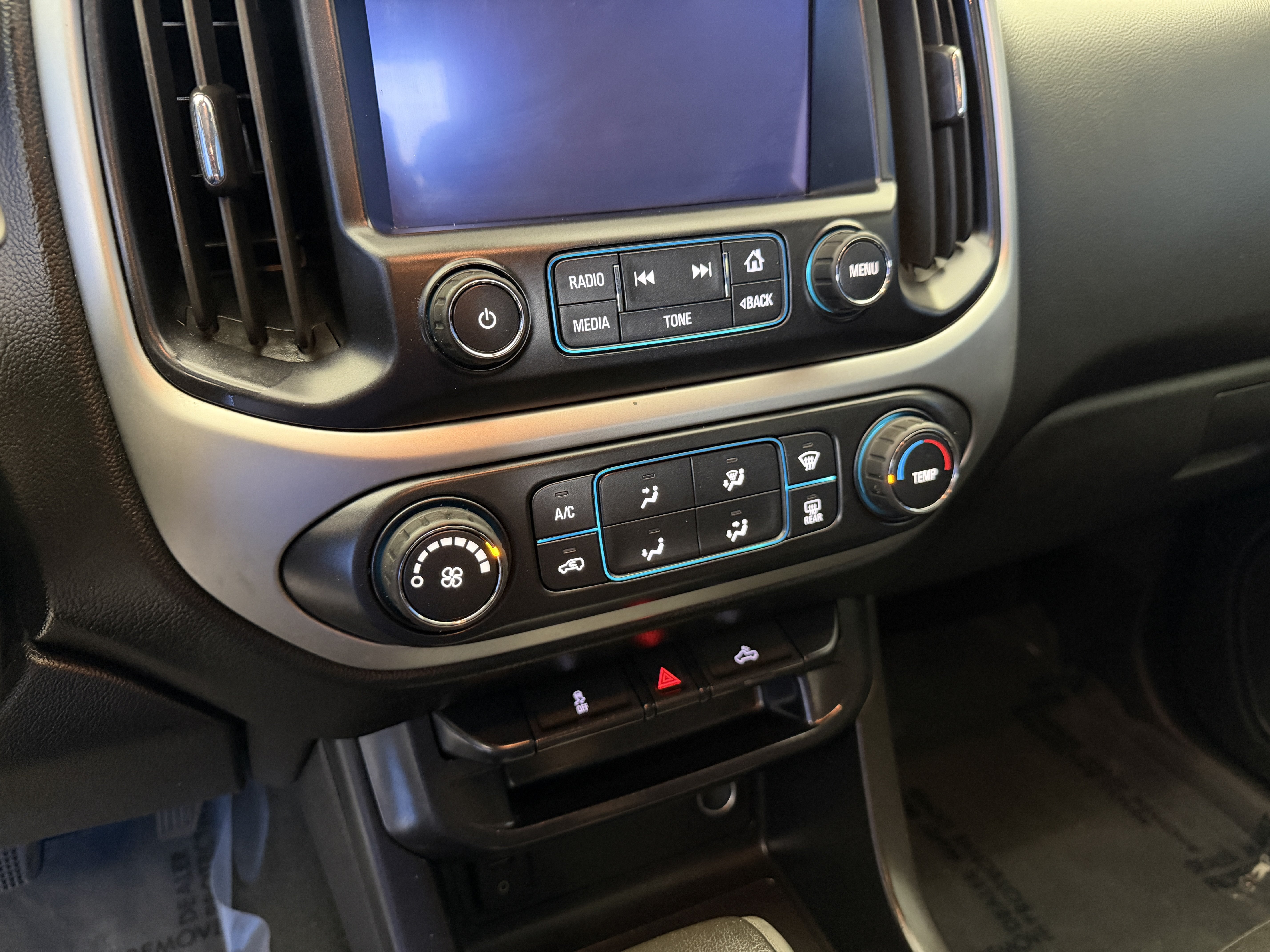 Used 2016 Chevrolet Colorado LT w/ LT Convenience Package AWD/4WD image 21