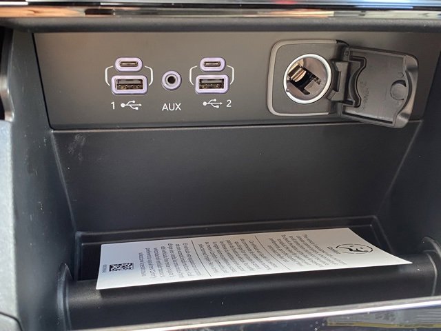 New 2025 Jeep Grand Cherokee L Overland w/ Trailer Tow Package image 23