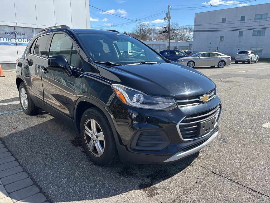 Used 2019 Chevrolet Trax LT w/ LT Convenience Package image 1