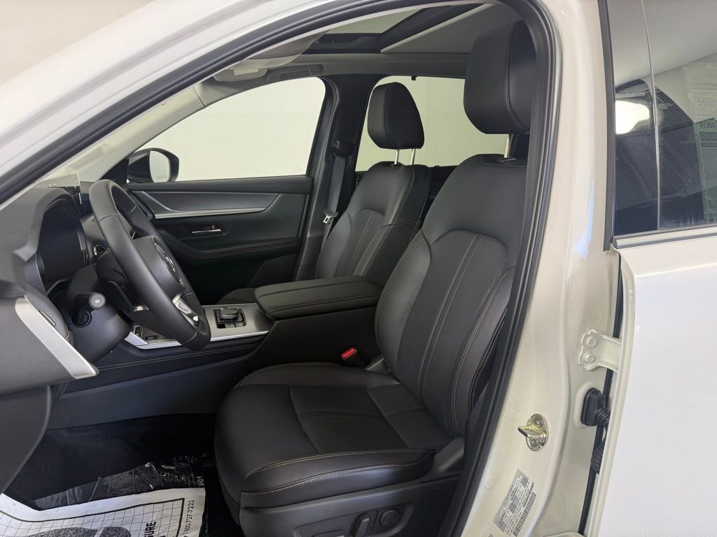 New 2025 MAZDA CX-70 Plug-In Hybrid w/ Premium Pkg image 13