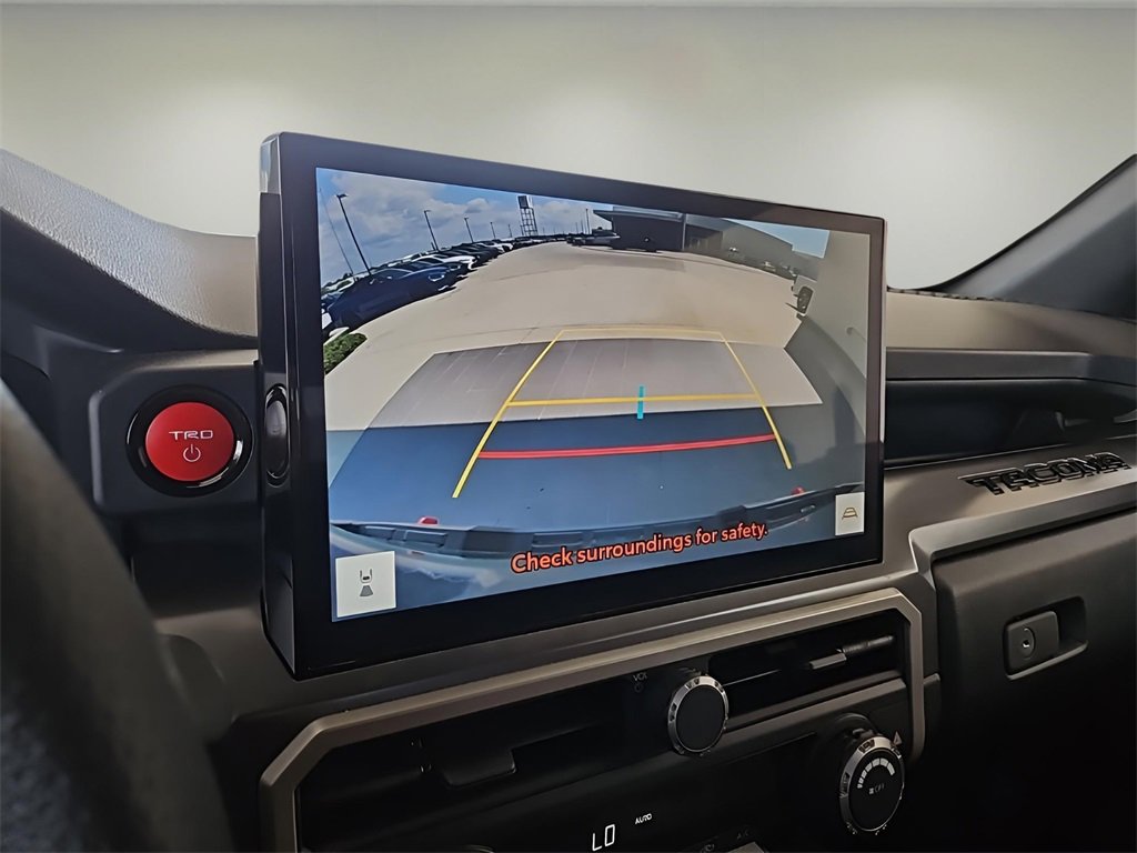 Used 2025 Toyota Tacoma 4x4 Double Cab Hybrid image 35