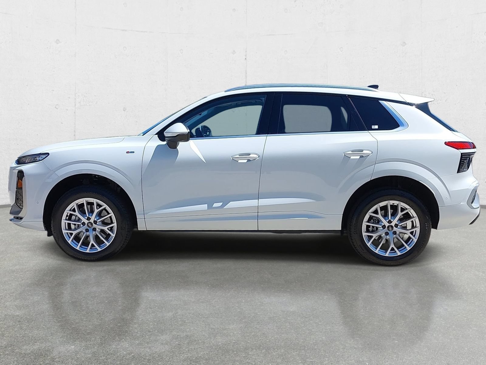 Certified 2026 Audi Q3 quattro 2.0T AWD/4WD image 8