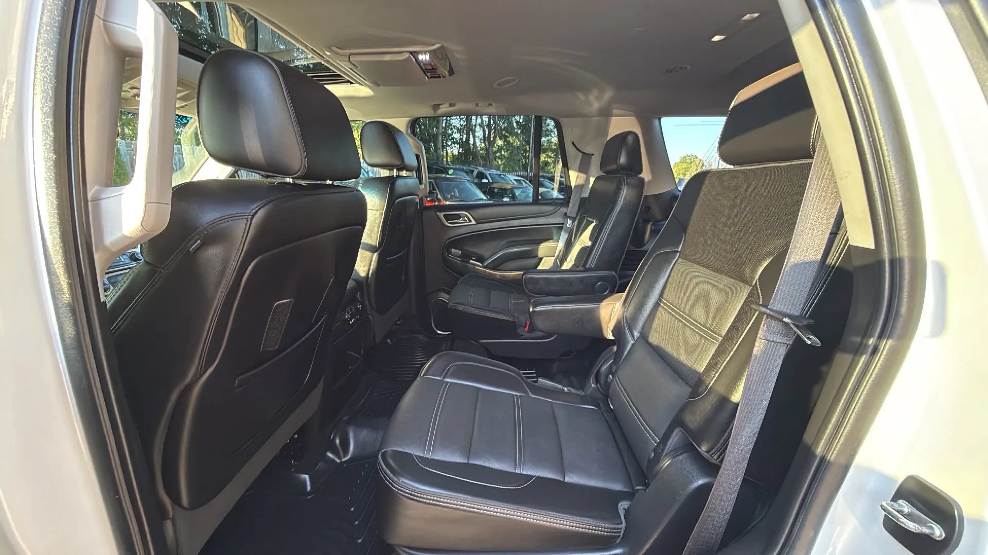 Used 2016 GMC Yukon Denali w/ Open Road Package image 16