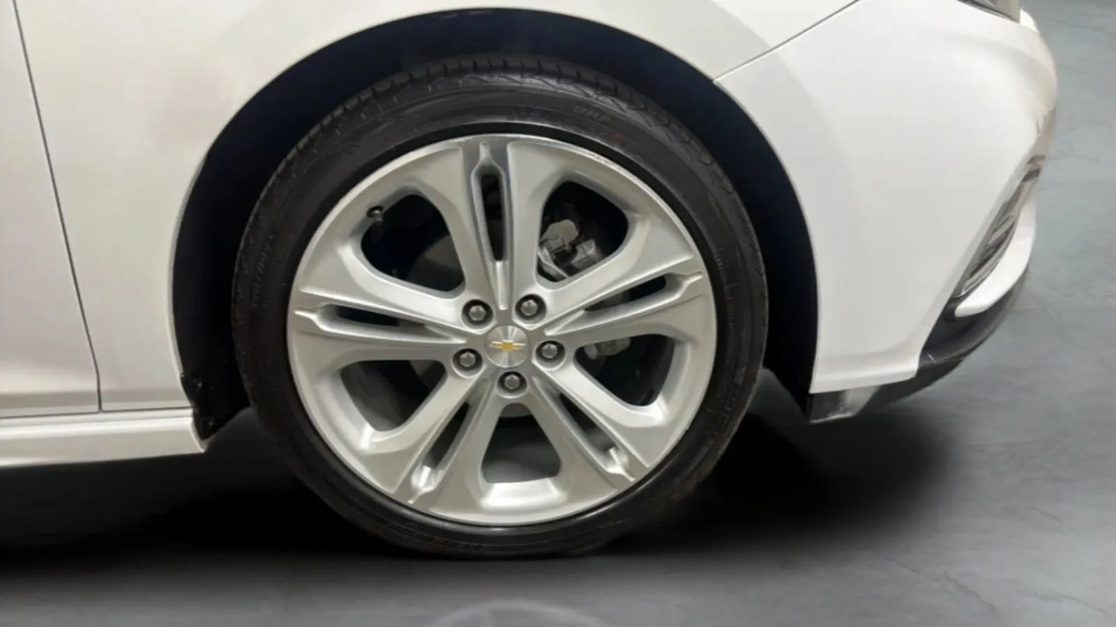 Used 2017 Chevrolet Cruze Premier w/ RS Package FWD image 25