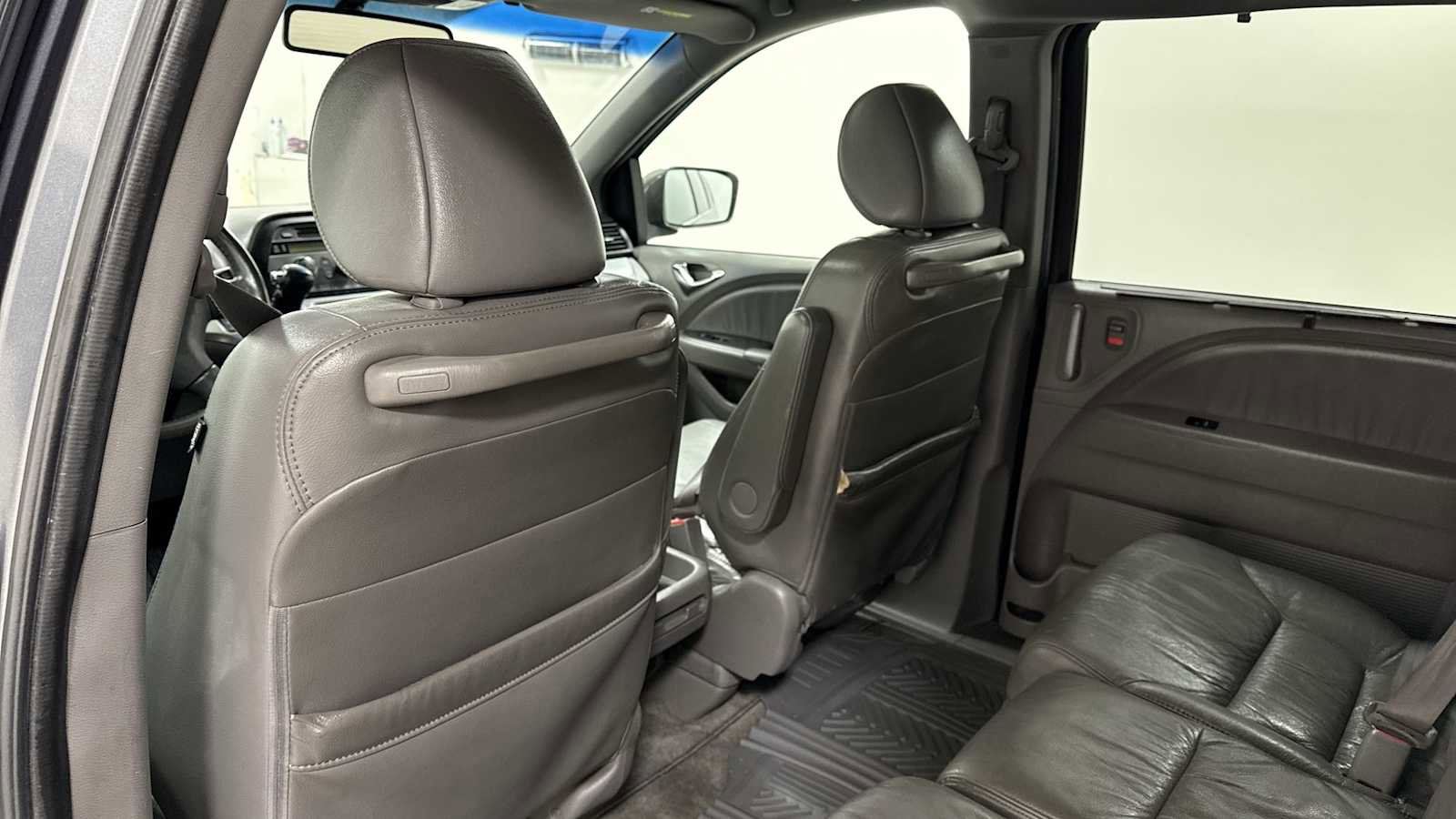Used 2010 Honda Odyssey EX-L image 27
