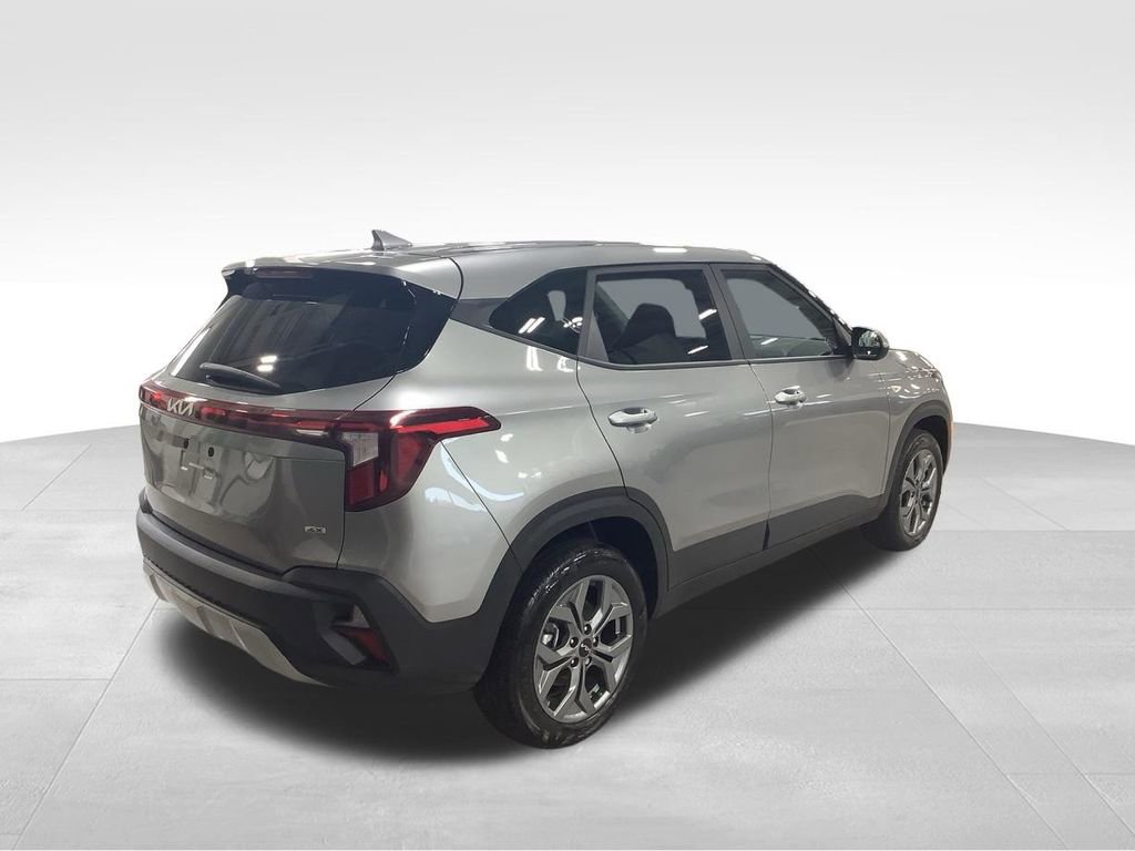 Certified 2025 Kia Seltos LX image 27