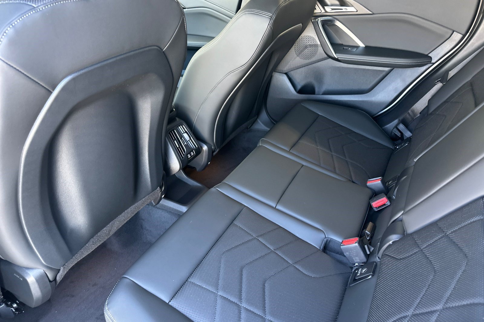 New 2026 BMW X1 xDrive28i w/ Technology Package AWD/4WD image 25