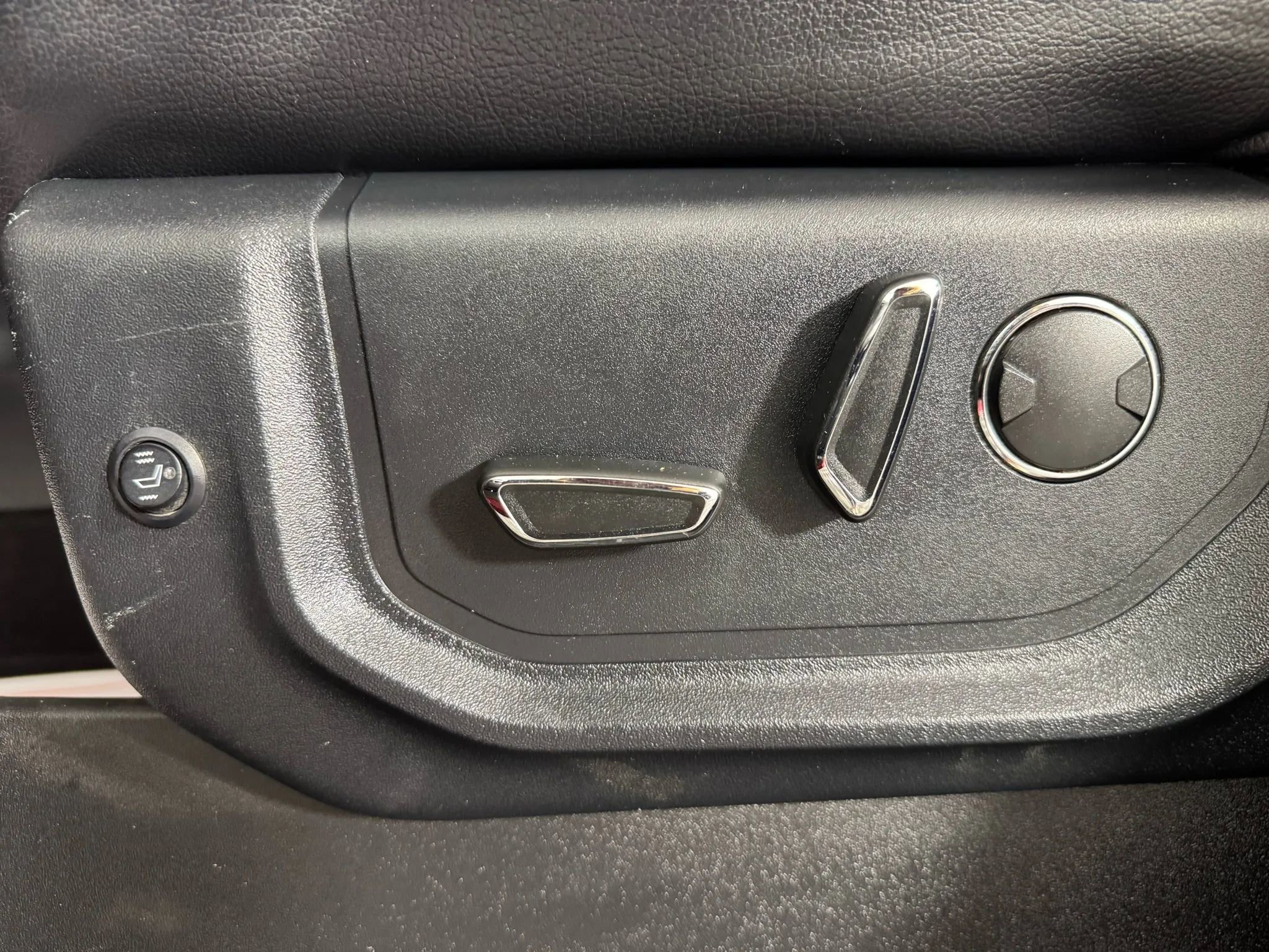 Used 2019 Ford Expedition XLT w/ Equipment Group 201A image 34