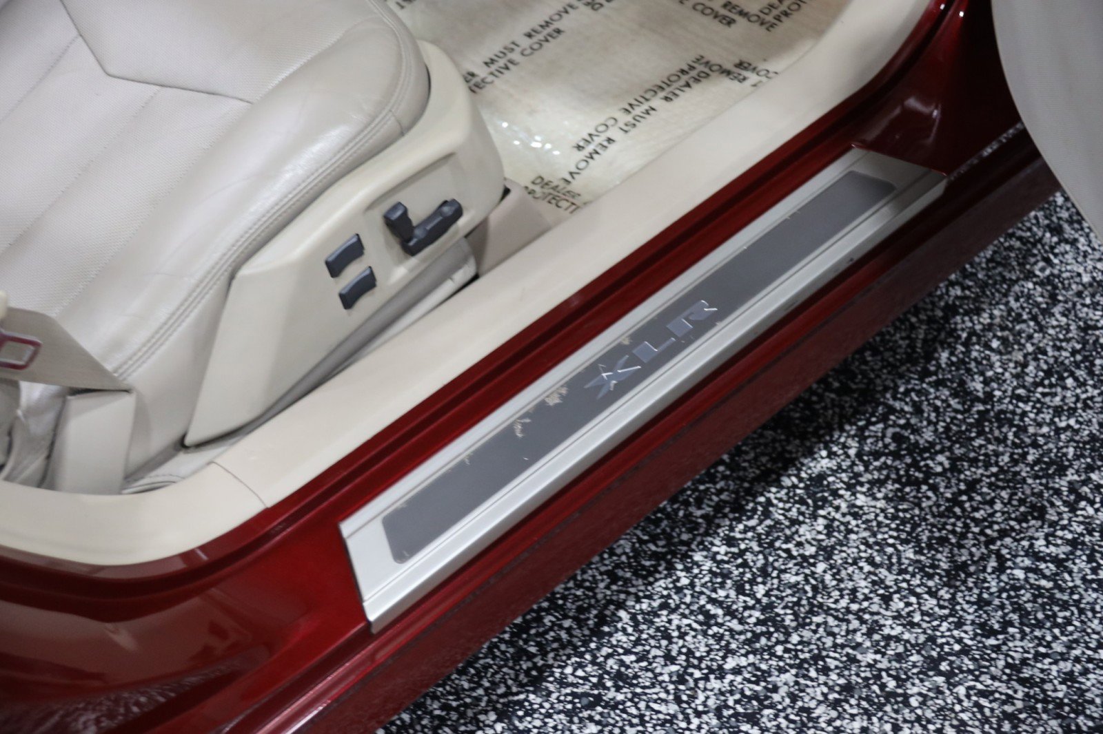 Used 2006 Cadillac XLR image 41