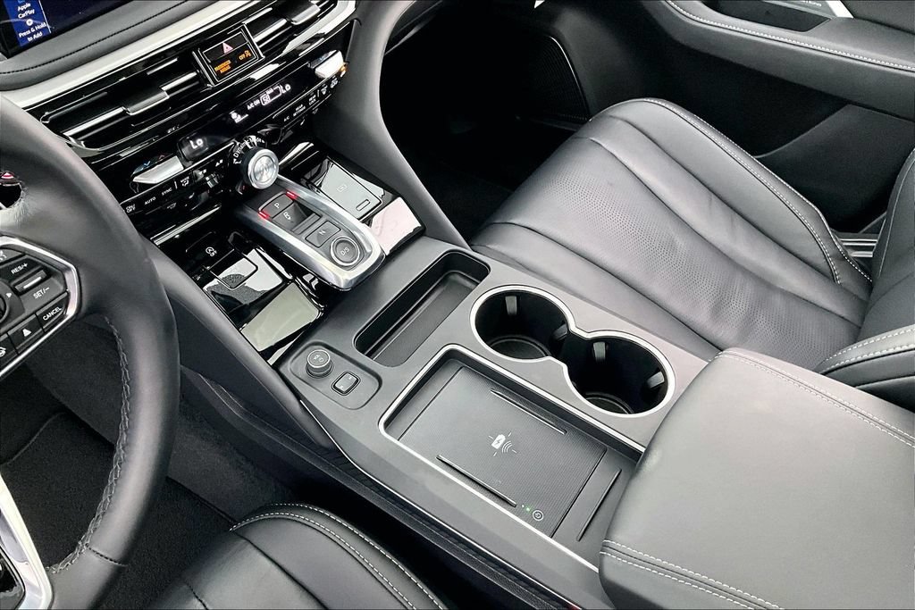 Certified 2026 Acura MDX w/ Technology Package FWD image 17