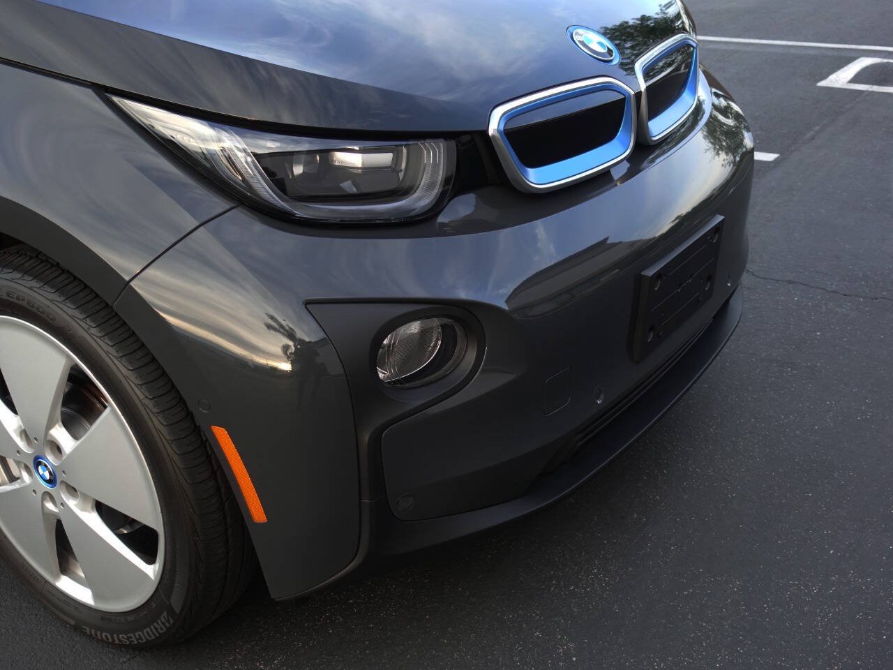 Used 2015 BMW i3 w/ Range Extender RWD image 29